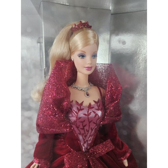 Special Edition 2002 Holiday Celebration Barbie - Picture 3 of 6